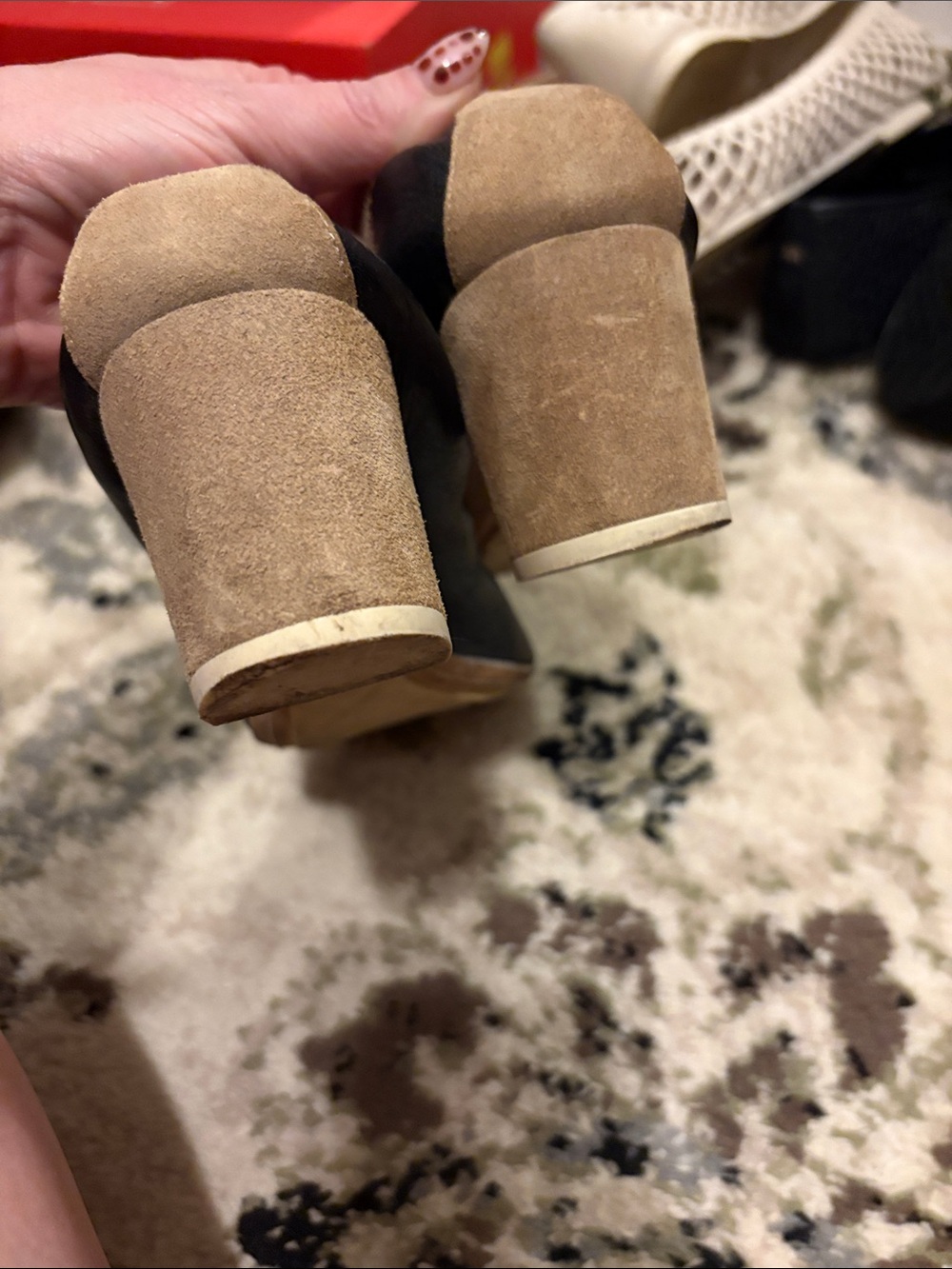 CHANEL Black and Gold Leather Ballet Flats - Picture 11 of 11
